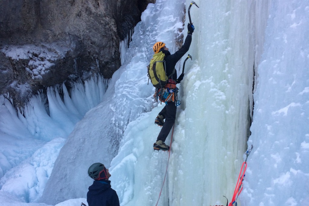 Journée perf cascade de glace Hautes-Alpes
