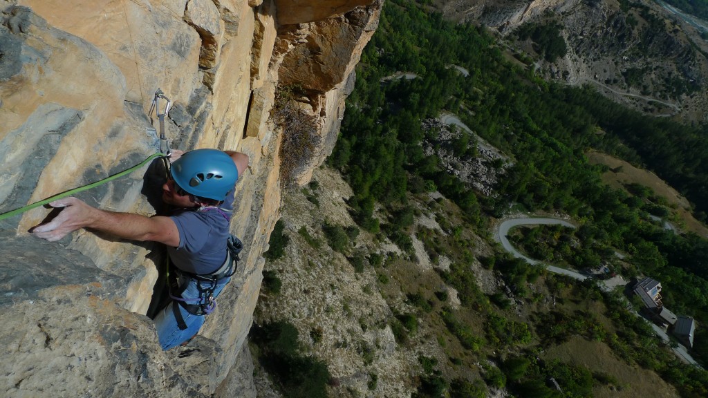 Grande voie à la paroi du Ponteil