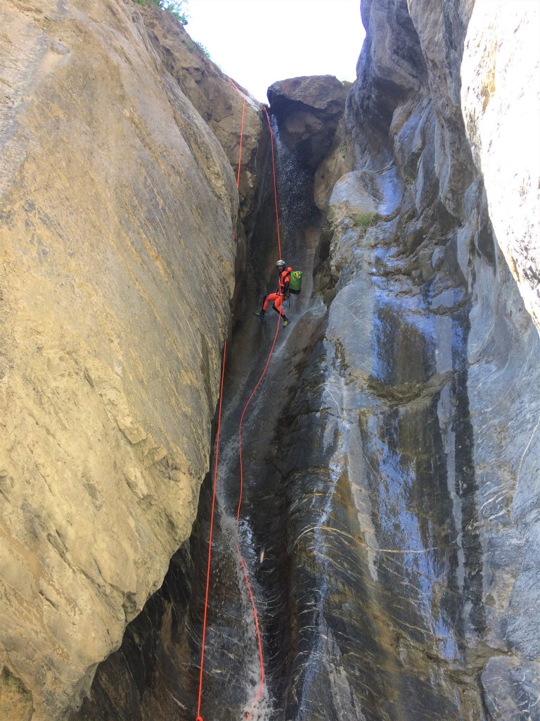 Un beau rappel dans le canyon de l'Enduchet