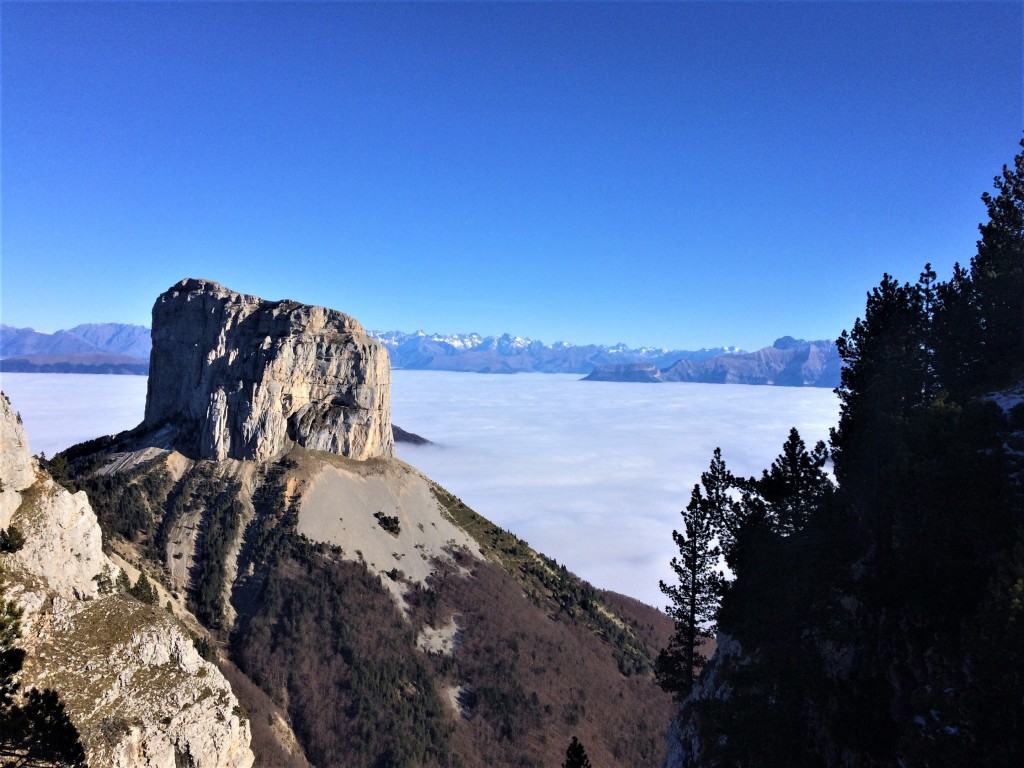 Ascension du Mont Aiguille au pied du Vercors
